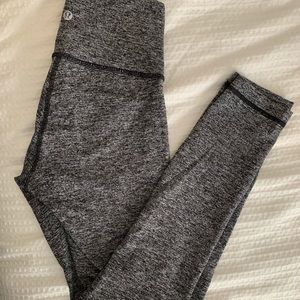 Lululemon Heather Grey Mid-rise Wunder-Under Crop